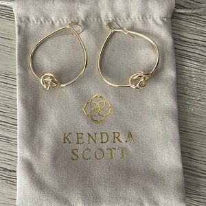 Kendra Scott Presleigh Love Knot Hoop Earrings